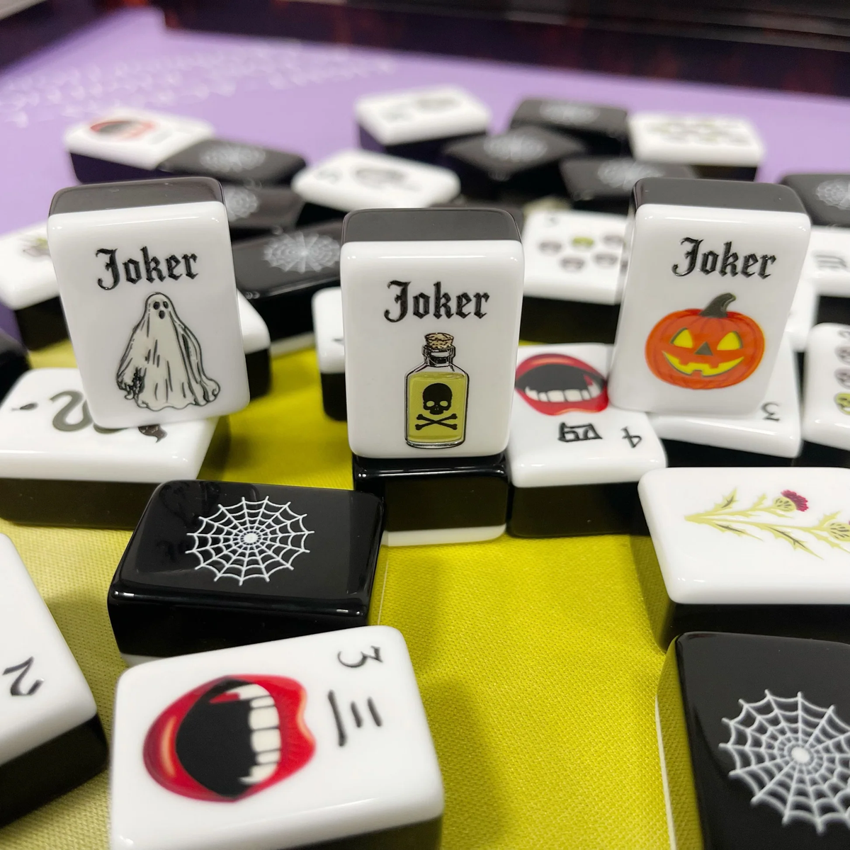 Florvite™ Halloween Haunt American Mahjong Set – 160 Tiles